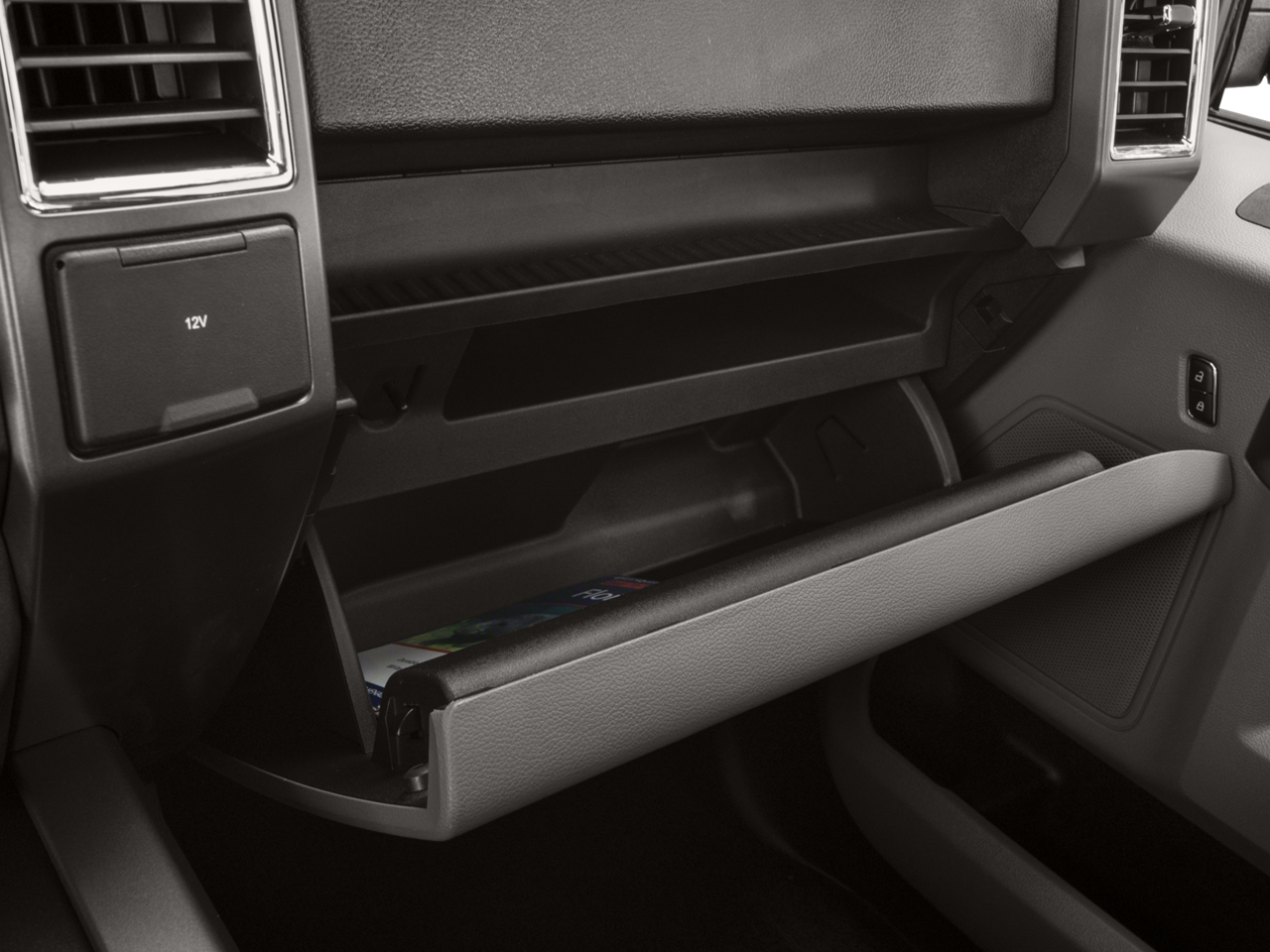 2016 Ford F-150 2WD SuperCrew 145 XLT