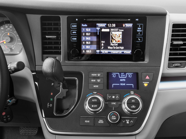 2016 Toyota Sienna 5dr 7-Pass Van LE AWD (Natl)