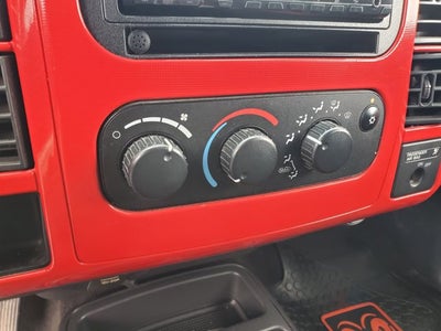 2001 Dodge Dakota Club Cab 131 WB Base