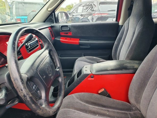 2001 Dodge Dakota Club Cab 131 WB Base