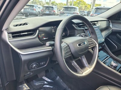 2022 Jeep Grand Cherokee Limited 4x2