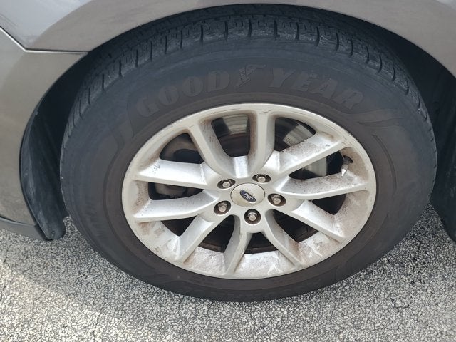 2014 Ford Taurus 4dr Sdn SE FWD