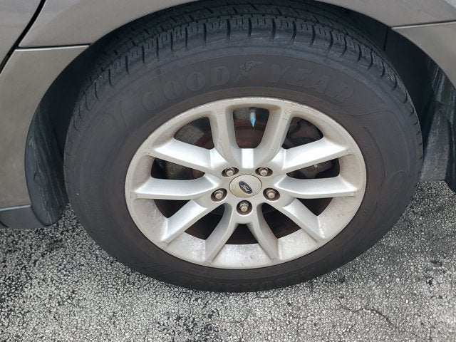 2014 Ford Taurus 4dr Sdn SE FWD