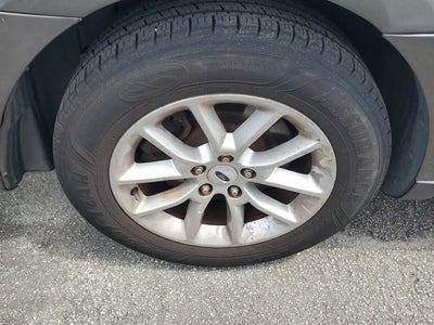 2014 Ford Taurus 4dr Sdn SE FWD