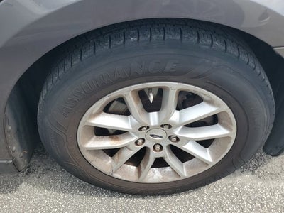2014 Ford Taurus 4dr Sdn SE FWD