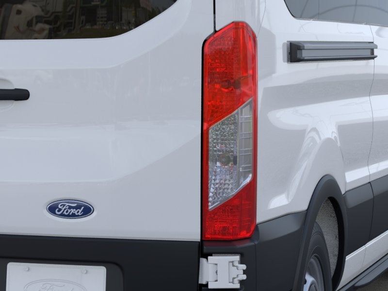 2026 Ford Transit Passenger Wagon T-350 148 Med Roof XL RWD