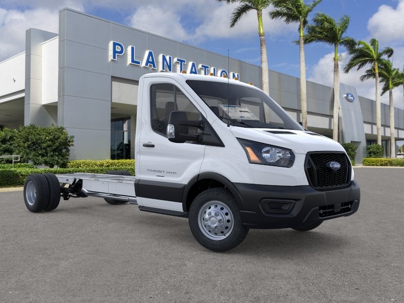 2025 Ford Transit Chassis T-350 RWD DRW 138 WB 11000 GVWR