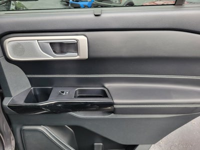 2023 Ford Explorer ST 4WD