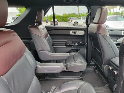 2023 Ford Explorer Platinum 4WD