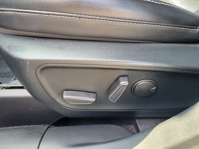 2020 Ford Escape SEL FWD