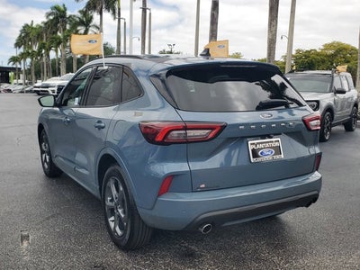 2023 Ford Escape ST-Line FWD