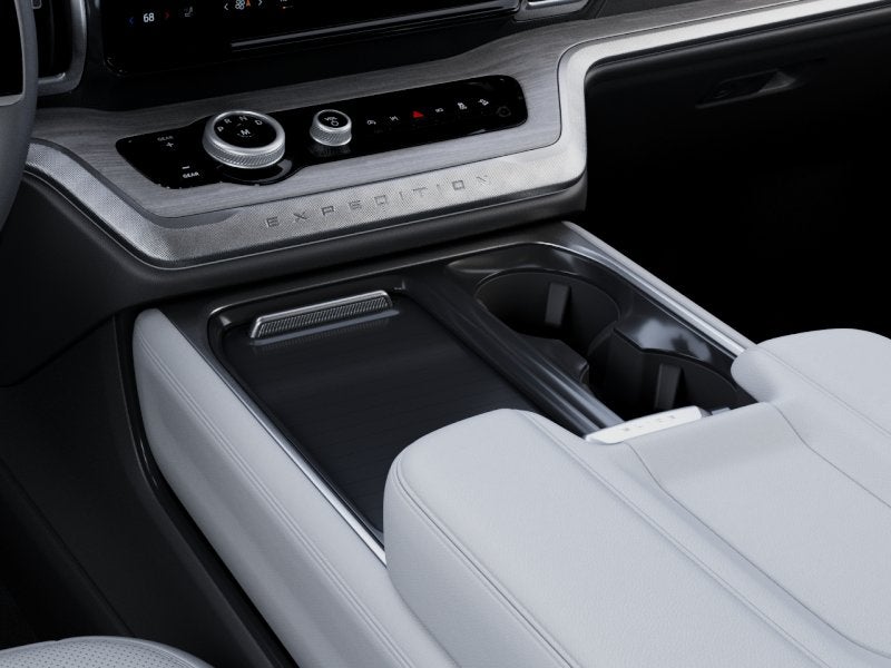2027 Ford Expedition Max Platinum 4x2