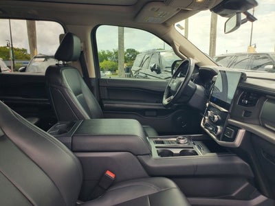 2023 Ford Expedition XLT 4x2