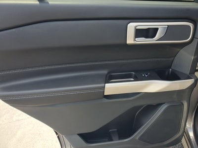 2023 Ford Explorer XLT RWD