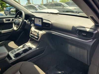 2023 Ford Explorer XLT RWD