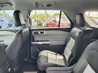 2023 Ford Explorer XLT RWD