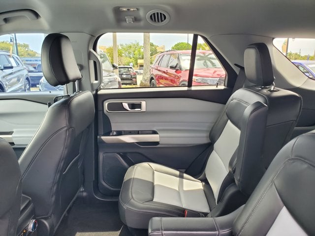 2023 Ford Explorer XLT RWD
