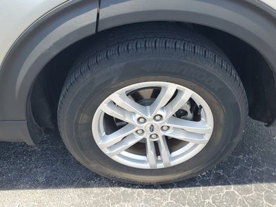 2023 Ford Explorer XLT RWD