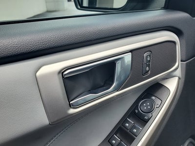 2023 Ford Explorer XLT RWD