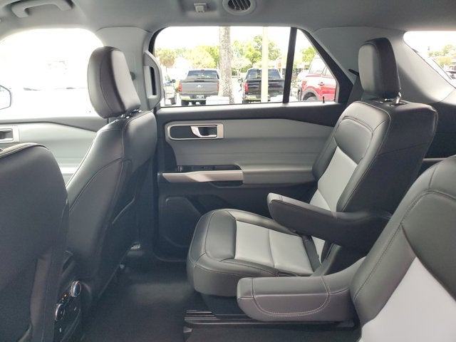 2023 Ford Explorer XLT RWD