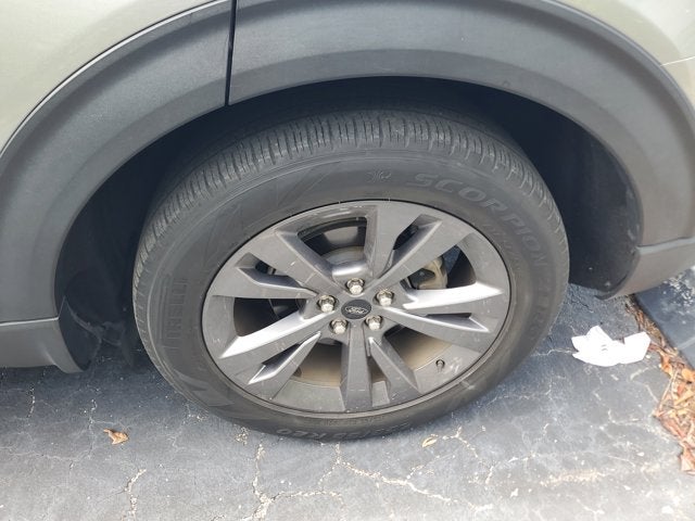 2023 Ford Explorer XLT RWD
