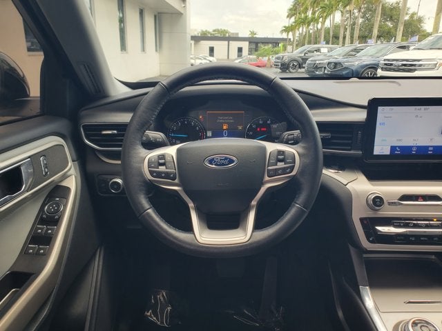 2022 Ford Explorer XLT RWD