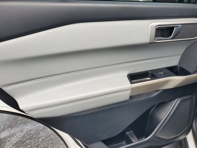 2022 Ford Explorer XLT RWD