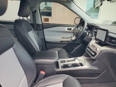2022 Ford Explorer XLT RWD
