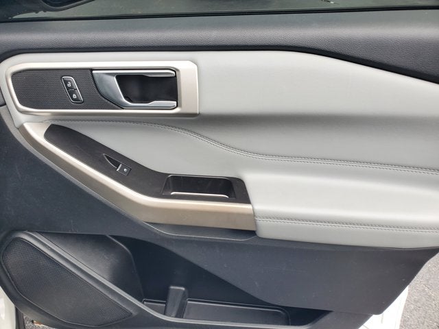 2022 Ford Explorer XLT RWD