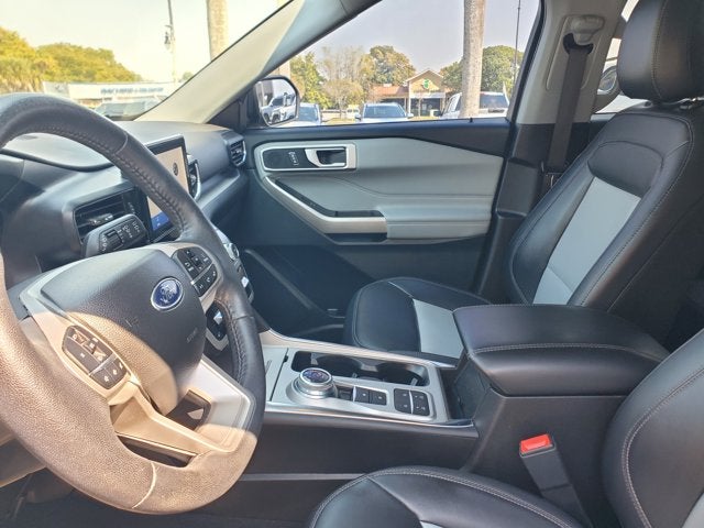 2023 Ford Explorer XLT RWD