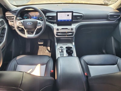 2023 Ford Explorer XLT RWD
