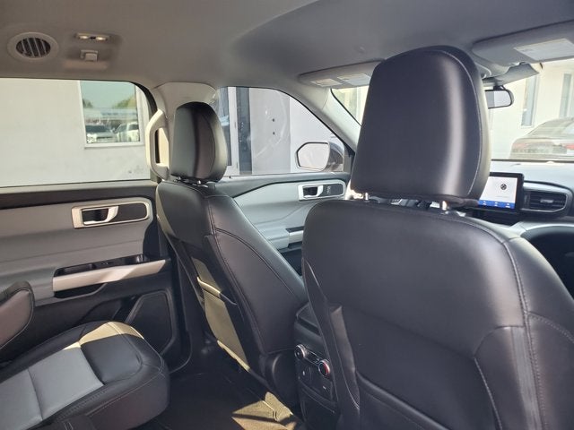 2023 Ford Explorer XLT RWD