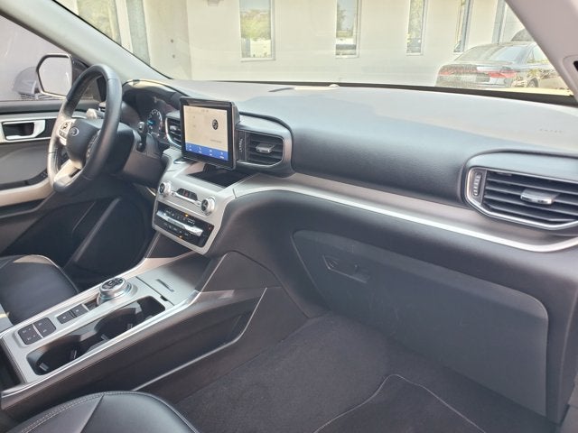 2023 Ford Explorer XLT RWD