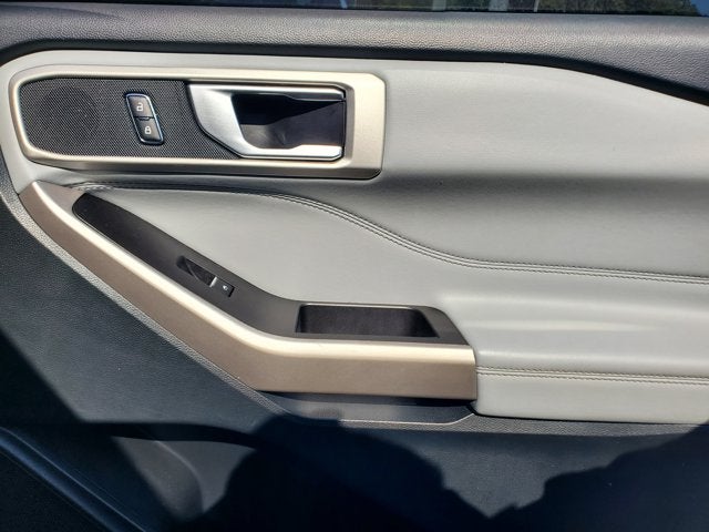 2023 Ford Explorer XLT RWD