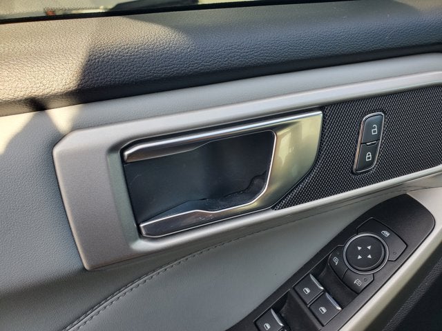 2022 Ford Explorer XLT RWD