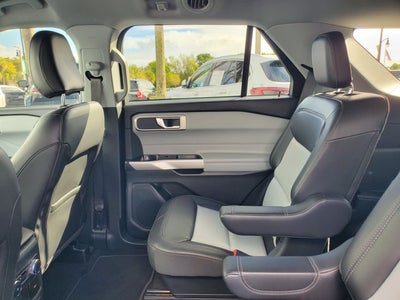 2022 Ford Explorer XLT RWD