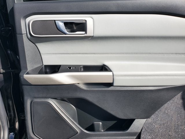 2022 Ford Explorer XLT RWD