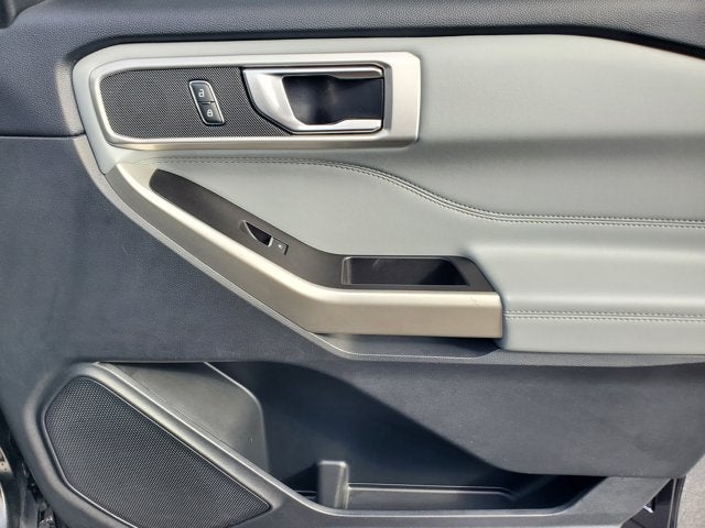 2022 Ford Explorer XLT RWD