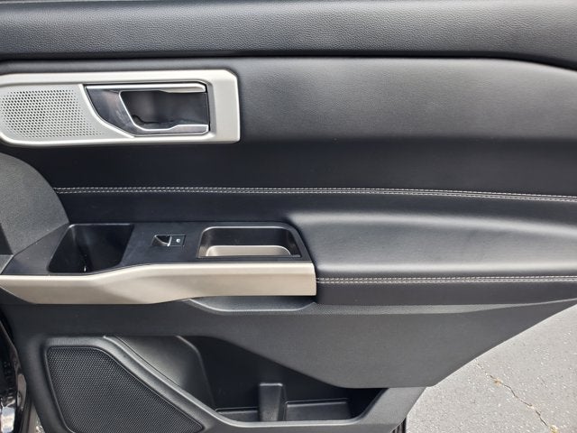 2023 Ford Explorer Limited RWD