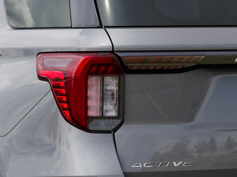 2027 Ford Explorer Active w/200A Pkg RWD