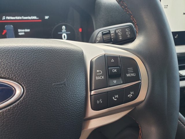 2025 Ford Explorer Active RWD