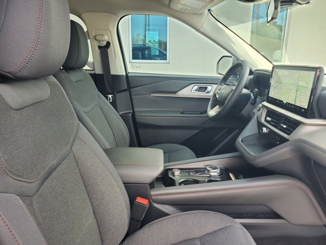 2025 Ford Explorer Active RWD