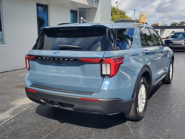 2025 Ford Explorer Active RWD