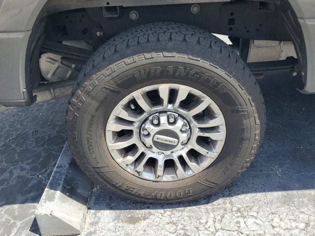 2021 Ford Super Duty F-250 SRW XLT 4WD Crew Cab 6.75' Box