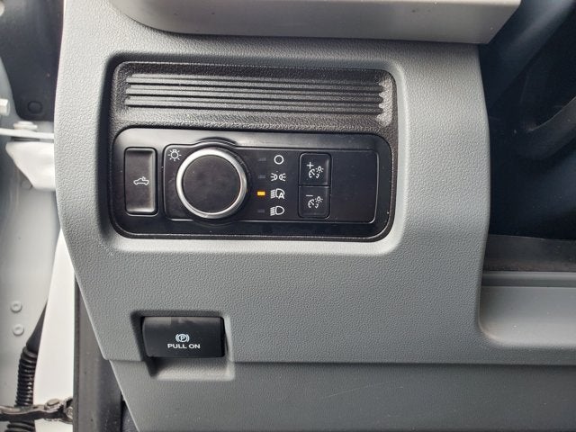 2024 Ford Super Duty F-350 SRW XL 4WD Crew Cab 8' Box
