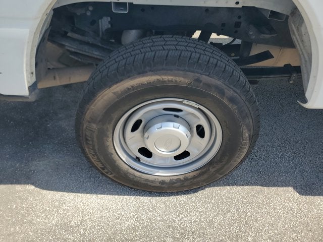 2024 Ford Super Duty F-350 SRW XL 4WD Crew Cab 8' Box