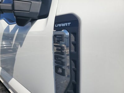 2024 Ford Super Duty F-350 SRW LARIAT 4WD Crew Cab 8' Box