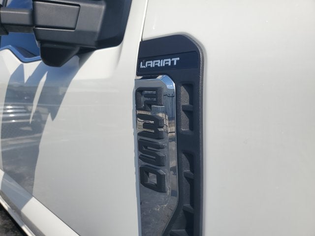 2024 Ford Super Duty F-350 SRW LARIAT 4WD Crew Cab 8' Box
