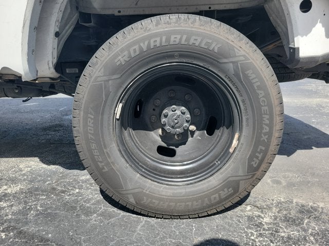 2018 Ford Super Duty F-350 DRW XLT 4WD Crew Cab 8' Box