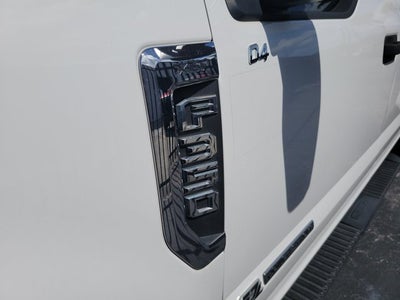 2018 Ford Super Duty F-350 DRW XLT 4WD Crew Cab 8' Box